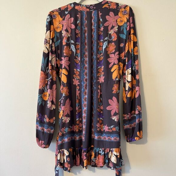 Free People Violet Hill Print Boho Floral Deep V Neck Tie Back Mini Dress Size 2 - Picture 8 of 14